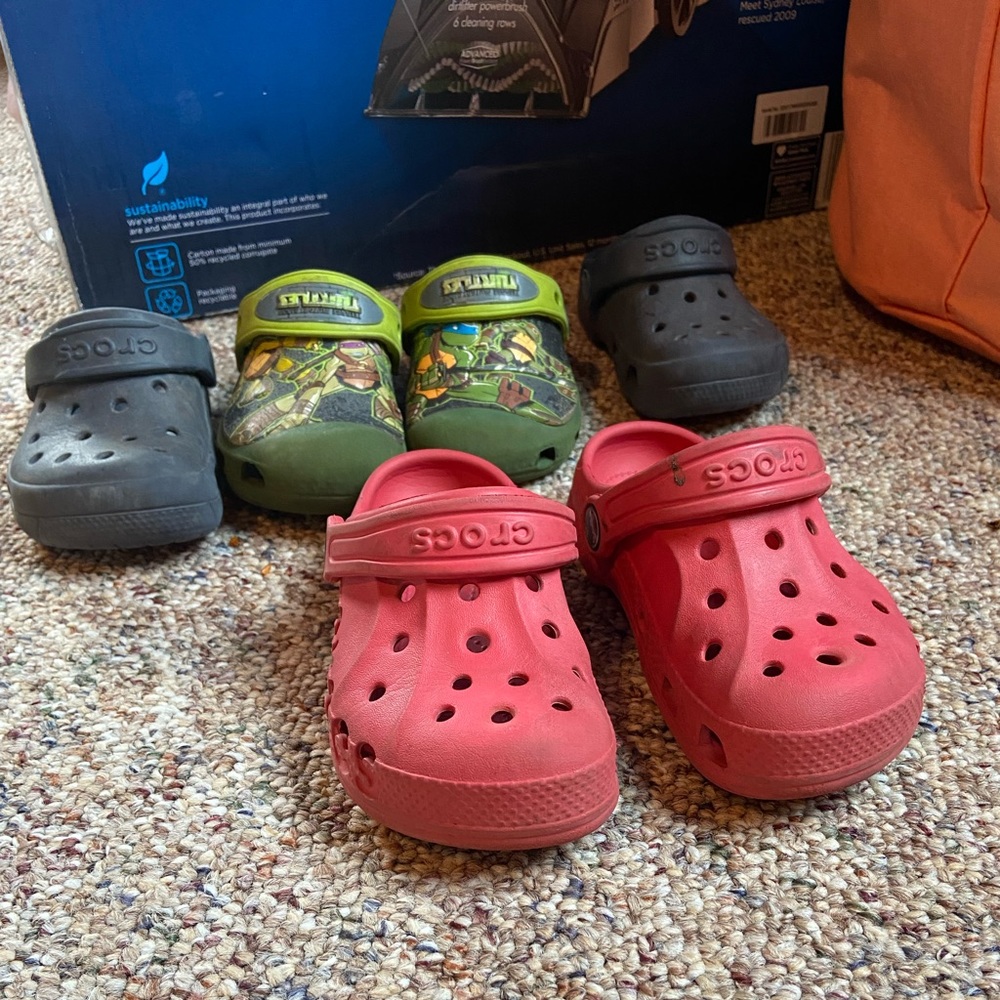 3 pairs of crocs sizes 8-10